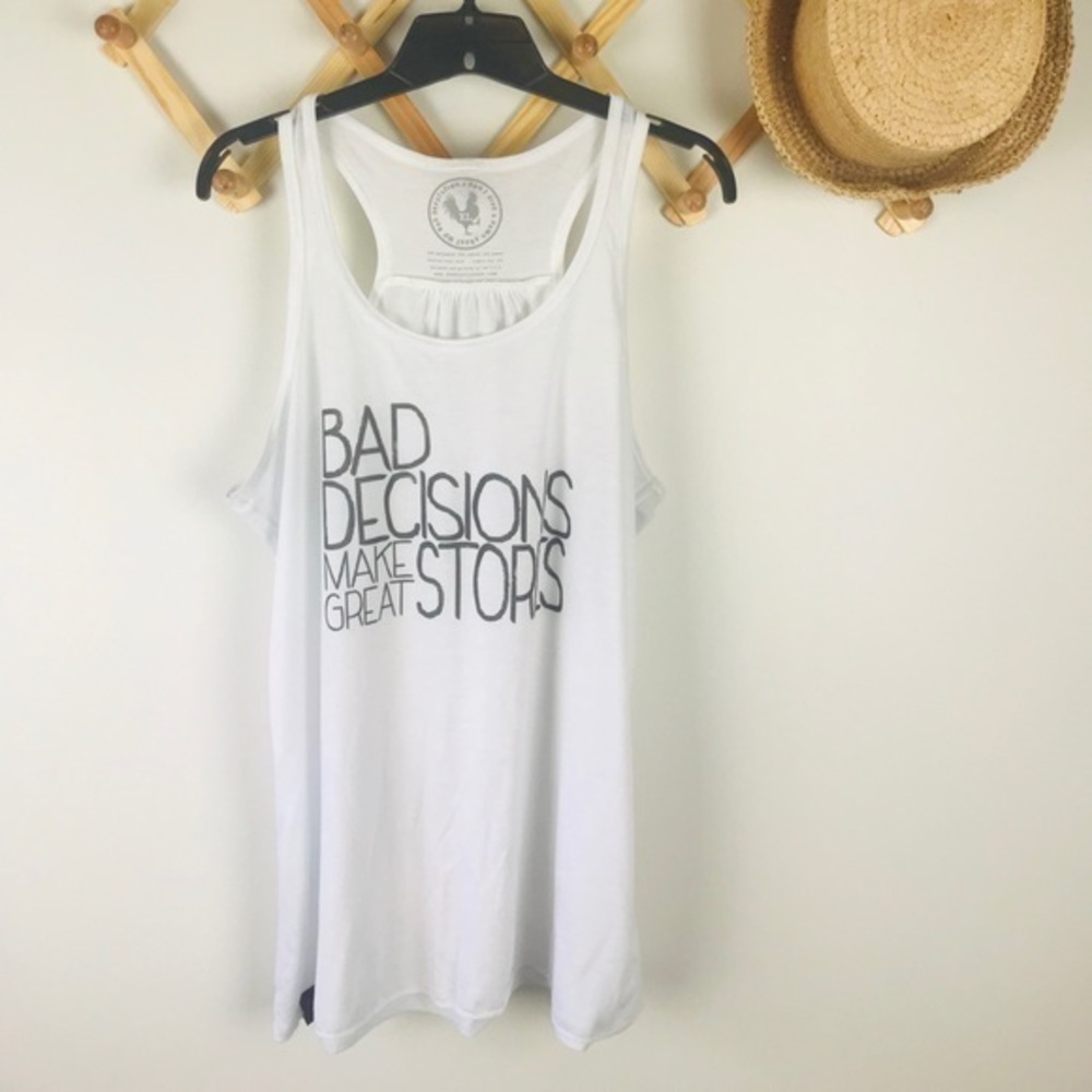 Super cute graphic T
